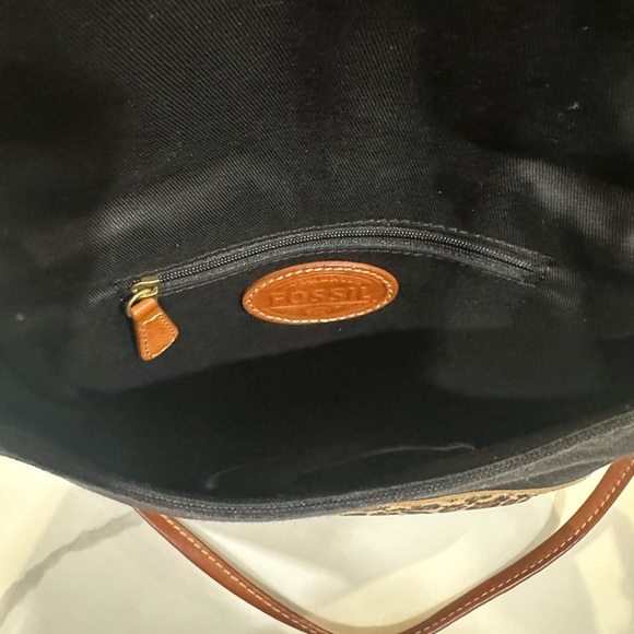 Fossil Taylor Fab Top Zip Black Canvas and Cheetah Print Crossbody Purse - Picture 3 of 5